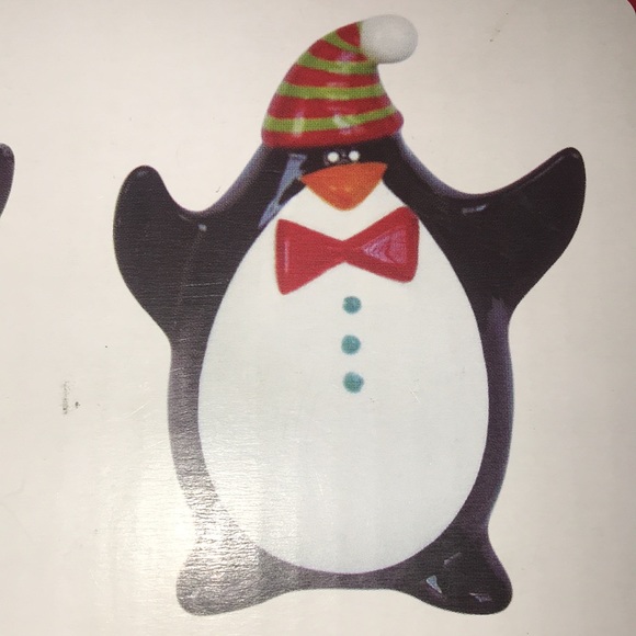 NWT Macy’s ceramic salt and pepper shakers - Picture 3 of 11